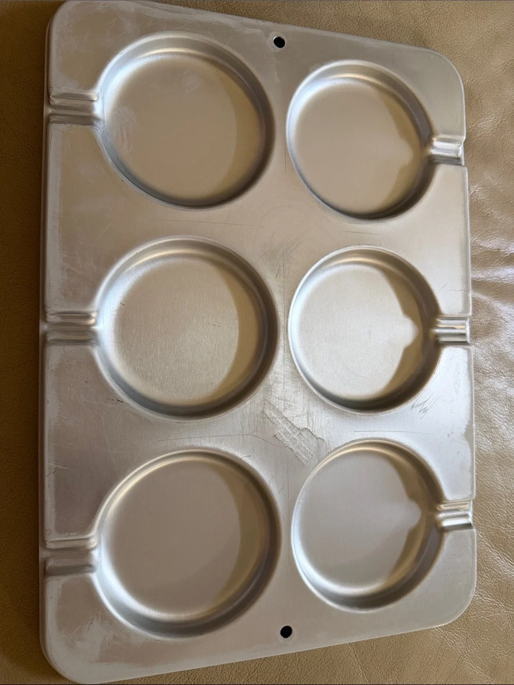 Wilton Silver 6-Cup Muffin & Cupcake Pan